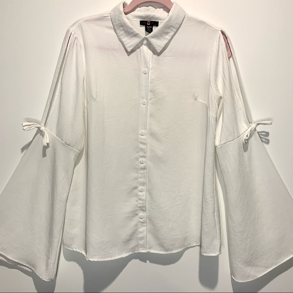 White Button-Up Flared Long-Sleeve Shirt with Bow Apliques - Picture 2 of 5